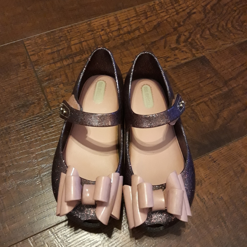 Size 10t mini melissa